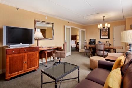 8 Deluxe Suites include 2 HDTVs, living room and dining room 8 Deluxe Suites include 2 HDTVs, living room and dining room